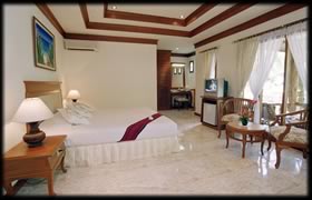 Railay Sand Sea Delux room Inside